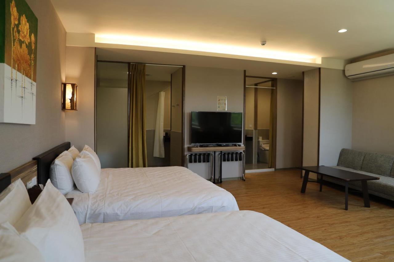 Hotel Tainan Julie'S Garden 峰情文旅 Anping Exterior foto