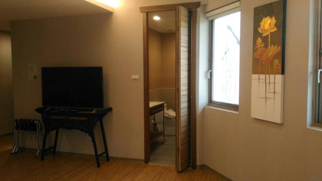Hotel Tainan Julie'S Garden 峰情文旅 Anping Exterior foto