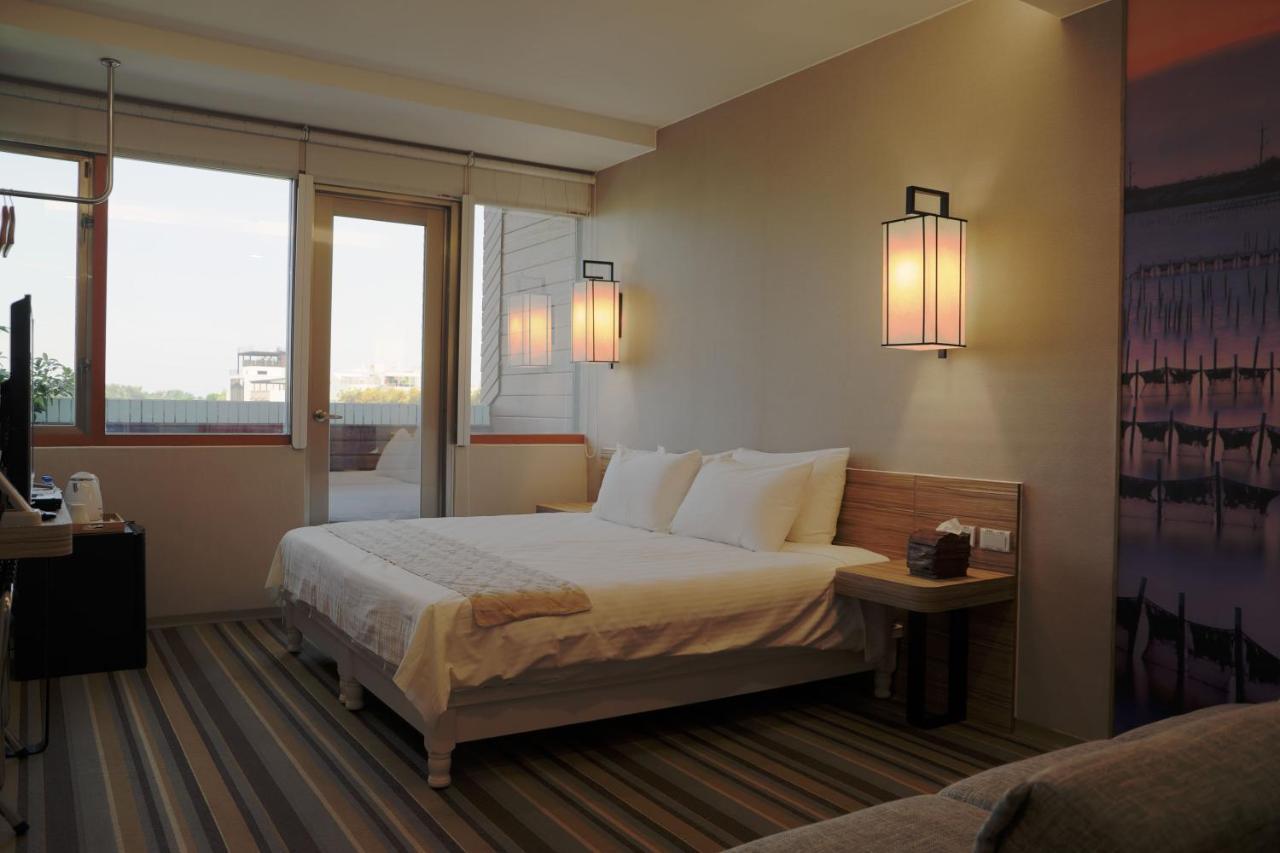 Hotel Tainan Julie'S Garden 峰情文旅 Anping Exterior foto