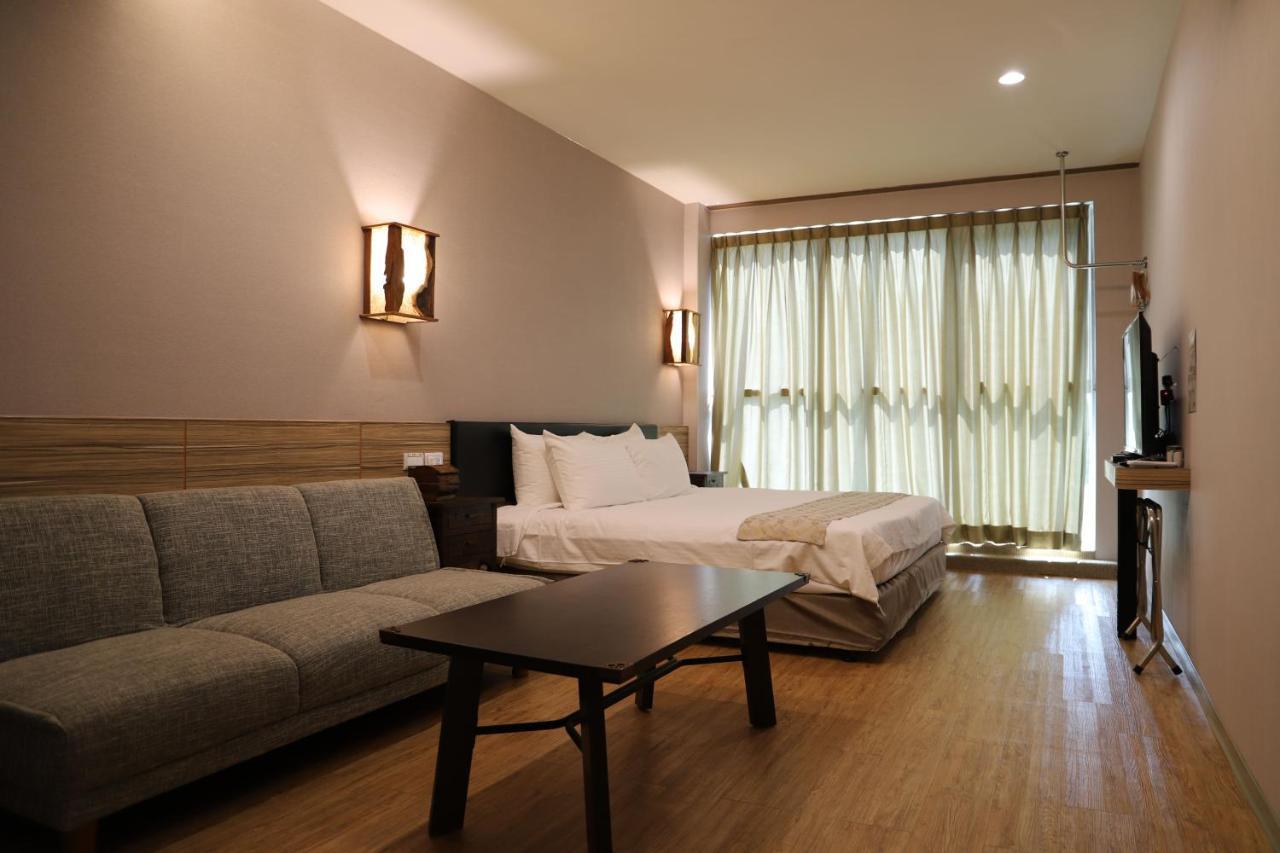 Hotel Tainan Julie'S Garden 峰情文旅 Anping Exterior foto