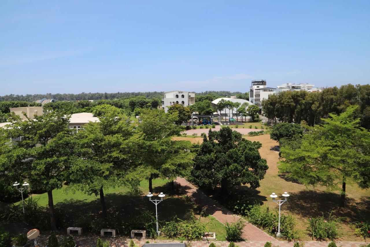 Hotel Tainan Julie'S Garden 峰情文旅 Anping Exterior foto