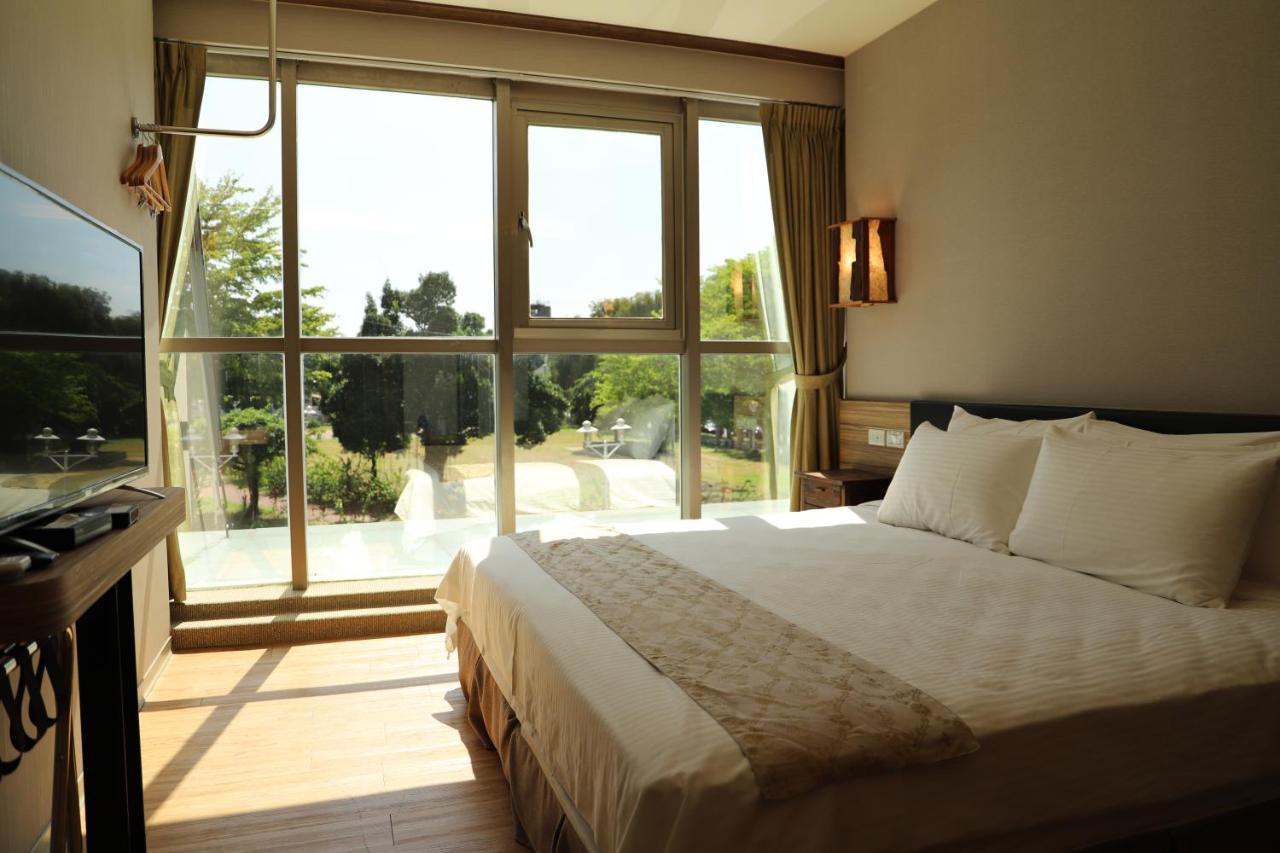 Hotel Tainan Julie'S Garden 峰情文旅 Anping Exterior foto